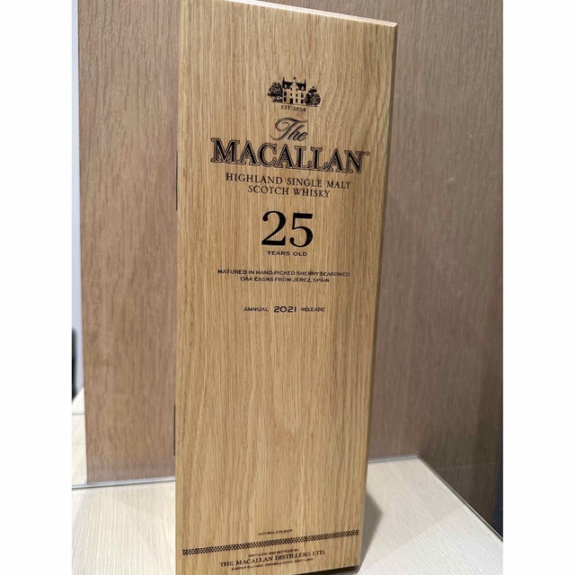 マッカラン25年　700ml 2019年　新品未開封 食品/飲料/酒の酒(ウイスキー)の商品写真