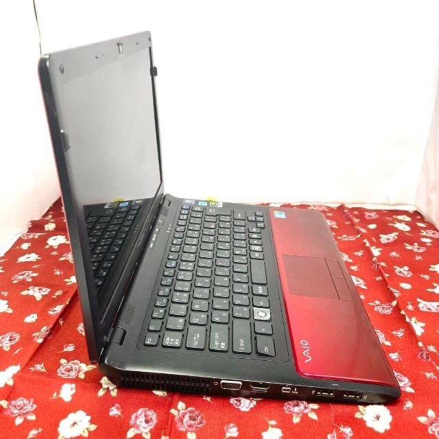 VAIO❤️人気のレッドのノートPCです♪❤️Corei3❤️SSD500GB-