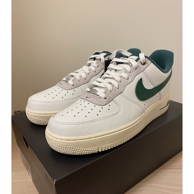 スニーカーNIKE WMNS AIR FORCE 1 '07 “GORGE GREEN”