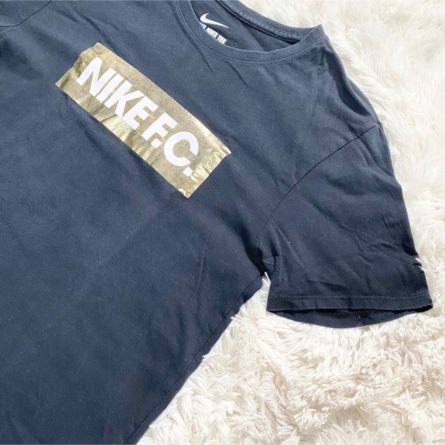 NIKE F.C. Tシャツ　ブラック　ゴールド　サイズM