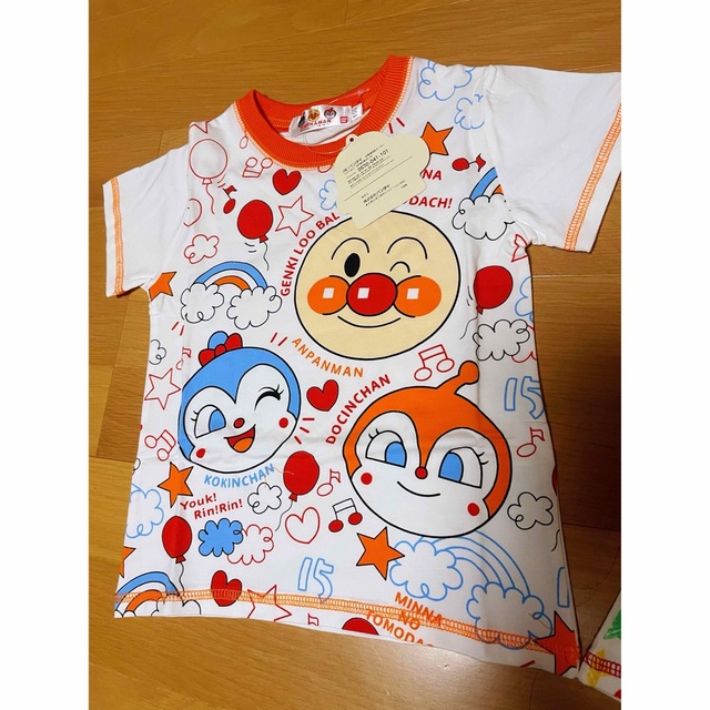 アンパンマン　半袖 キッズ/ベビー/マタニティのキッズ服女の子用(90cm~)(Tシャツ/カットソー)の商品写真