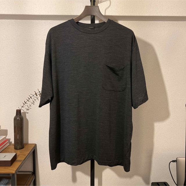 COMOLI(コモリ)のCOMOLI 21ss ウール天竺半袖クルー チャコール サイズ3 メンズのトップス(Tシャツ/カットソー(半袖/袖なし))の商品写真