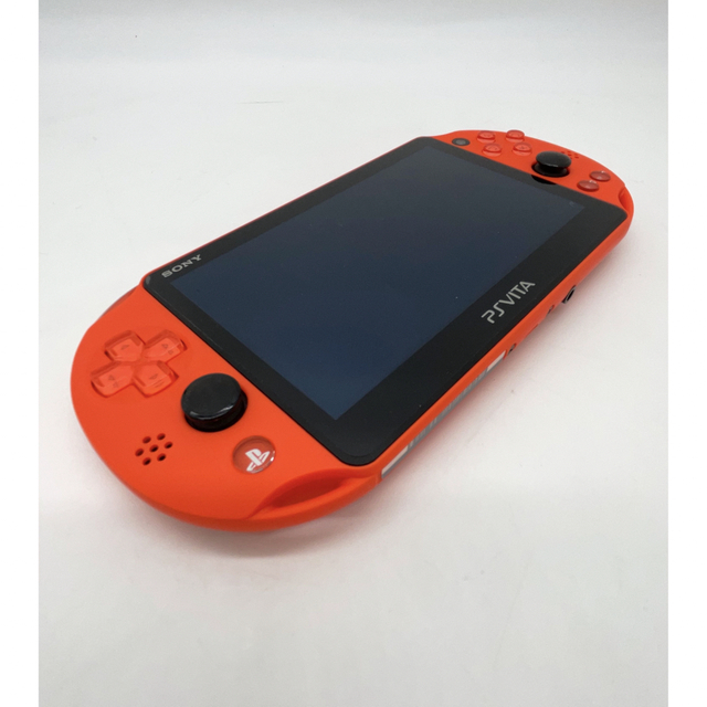 PlayStation Vita(プレイステーションヴィータ)のPlayStation Vita ネオンオレンジ(PCH-2000)【極美品』 エンタメ/ホビーのゲームソフト/ゲーム機本体(家庭用ゲーム機本体)の商品写真