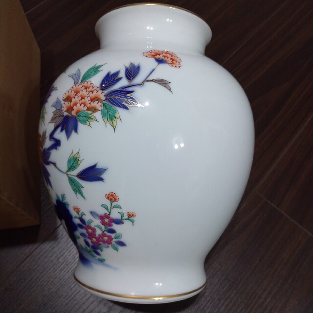 深川製磁 有田焼 深川焼 花瓶 宮内庁御用達 花瓶 壺の通販 by su's
