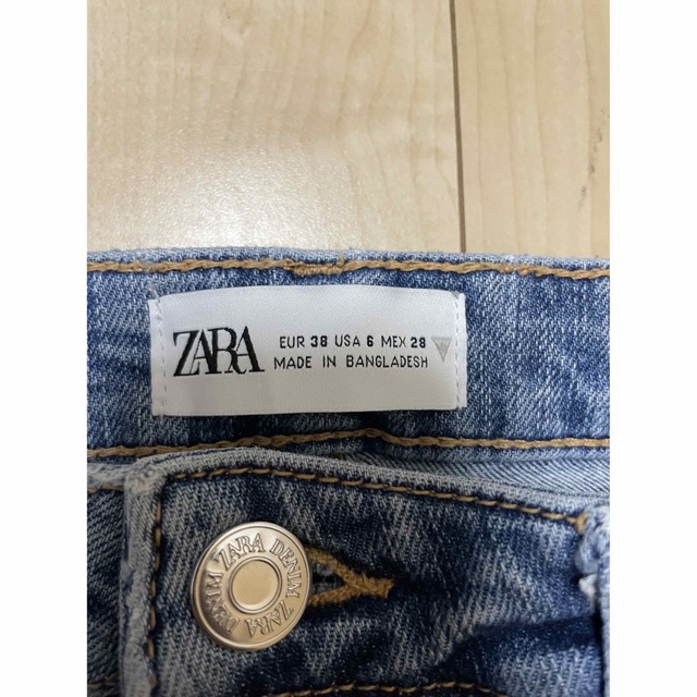 ZARA(ザラ)のZARA ザラ ダメージ デニム ジーンズ パンツ 38 M レディースのパンツ(デニム/ジーンズ)の商品写真
