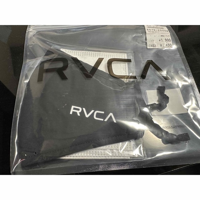 RVCA(ルーカ)のRVCA マスク　ルーカ　4枚セット　サーフブランド　新品未開封品 メンズのファッション小物(その他)の商品写真