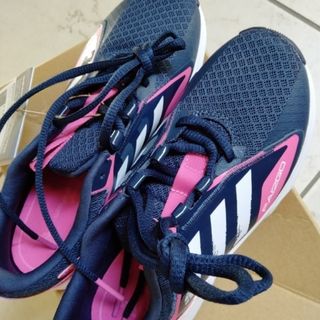 アディダス(adidas)のadidas（アディダス）シューズ(シューズ)