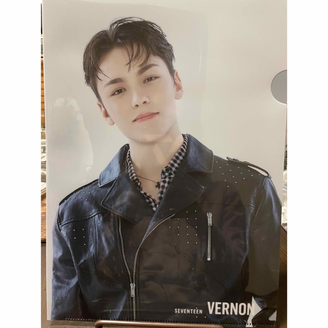 SEVENTEEN(セブンティーン)のSVTクリアファイルvol.2  VERNON エンタメ/ホビーのエンタメ その他(その他)の商品写真