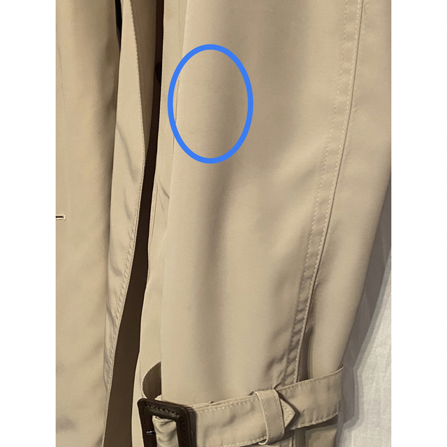 青山(アオヤマ)の撥水　ダブルトレンチコート　9号　付属ベルト有り レディースのジャケット/アウター(トレンチコート)の商品写真