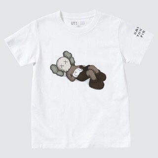 メディコムトイ(MEDICOM TOY)の新品 KAWS × ユニクロ(Tシャツ/カットソー(半袖/袖なし))