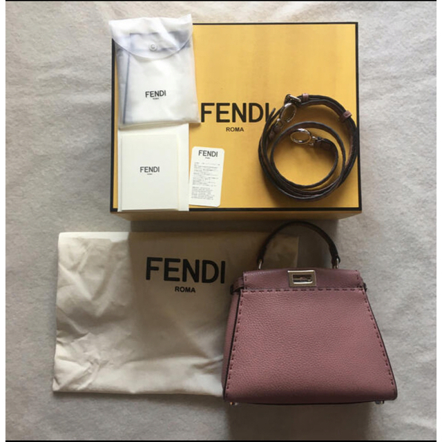 FENDI  セレリアミニ　ピーカブー