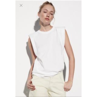 ZARA ショルダーパッドトップス ホワイト　S(カットソー(半袖/袖なし))