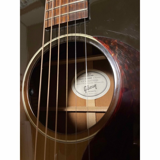 Gibson(ギブソン)のgibson LG-2アディロンダックスプルース エレアコ 楽器のギター(アコースティックギター)の商品写真