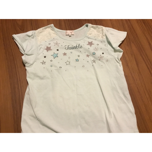 Tシャツ130女の子 キッズ/ベビー/マタニティのキッズ服女の子用(90cm~)(Tシャツ/カットソー)の商品写真