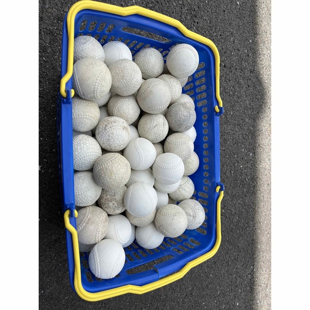 【軟式少年野球】バッティング用ボール274球サイズ色々まとめ売り スポーツ/アウトドアの野球(ボール)の商品写真
