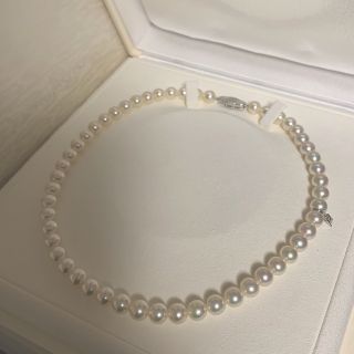 ミキモト(MIKIMOTO)の【ご専用　超美品】ミキモトパールネックレス8-8.5mmホワイトグリーン系k18(ネックレス)