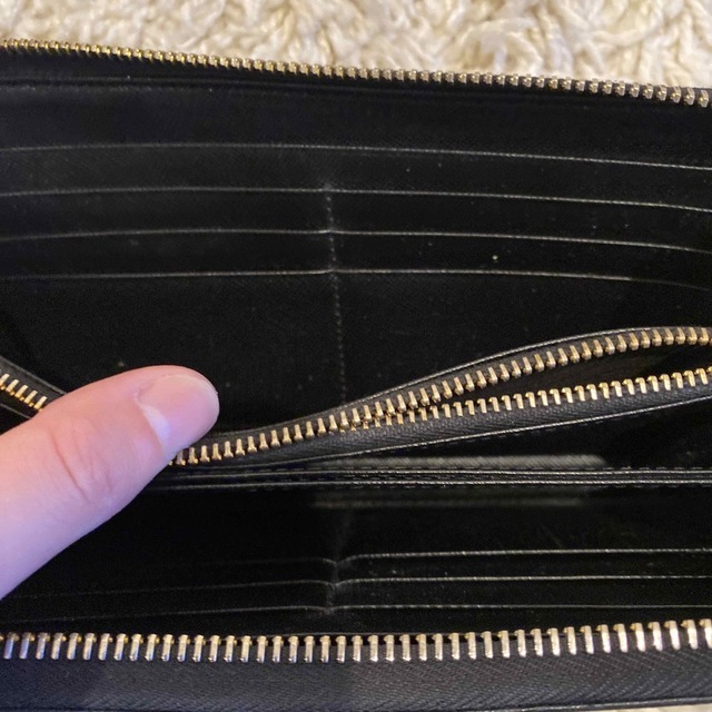 PRADA(プラダ)のプラダ  長財布  サフィアーノ マルチ ラウンドファスナー 1ML50 レディースのファッション小物(財布)の商品写真