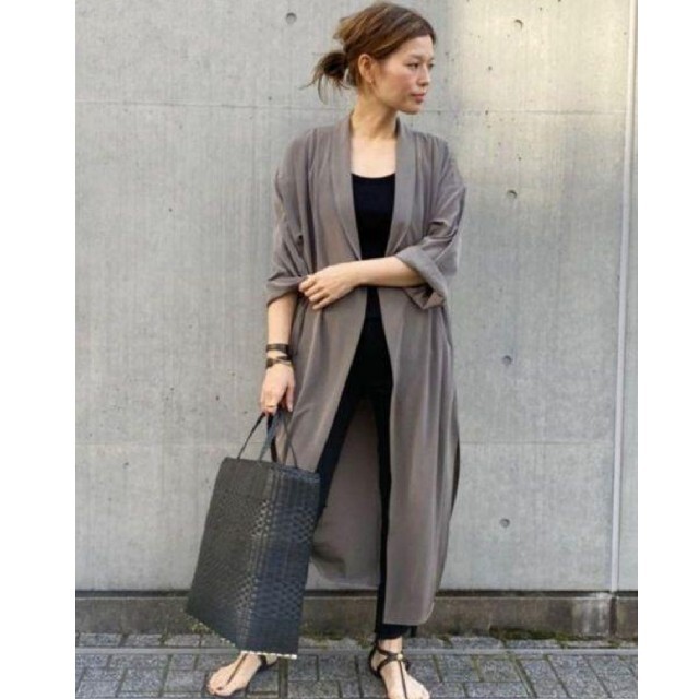 DEUXIEME CLASSE - 新品 Deuxieme Classe ライト ガウンの通販 DEUXIEME CLASSE - 新品 Deuxieme Classe ライト ガウンの通販