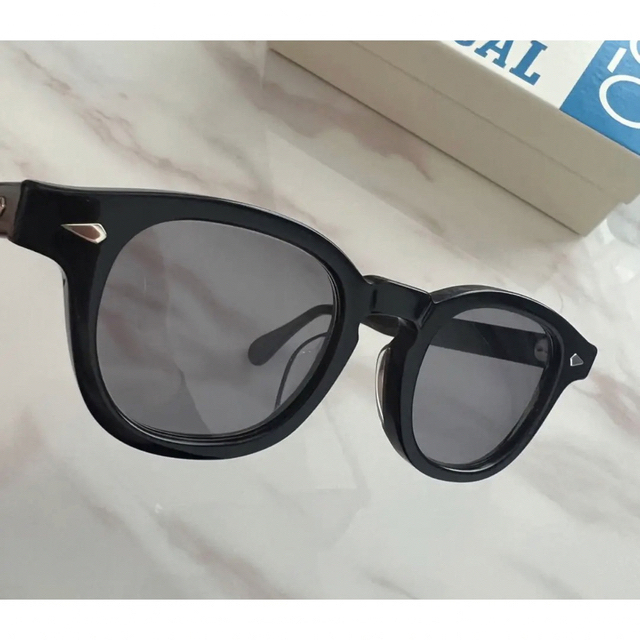 JULIUS TART OPTICAL AR 黒 メンズのファッション小物(サングラス/メガネ)の商品写真