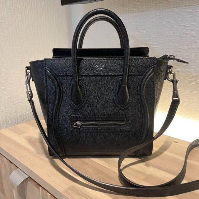 最新最全の celine セリーヌ ラゲージナノ ドラムドカーフスキン