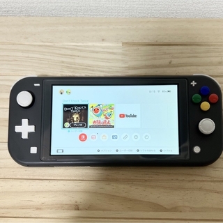 ニンテンドースイッチ(Nintendo Switch)の美品　Nintendo Switch Lite グレー　2020年製　充電器つき(携帯用ゲーム機本体)