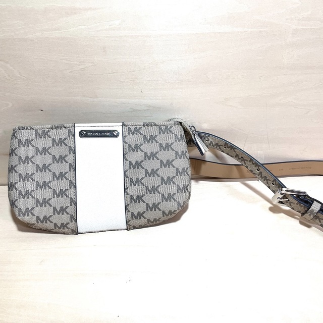 美品★ MICHEAL KORS マイケルコース ベルトバッグ ウエストバッグ