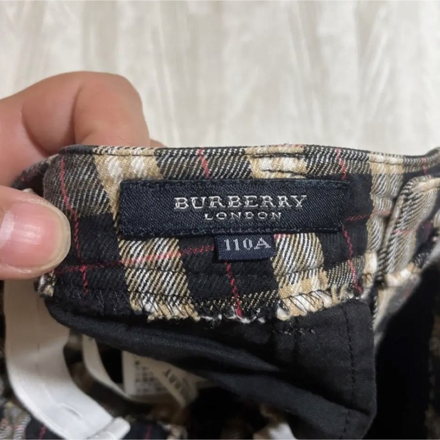 BURBERRY(バーバリー)のBURBERRY バーバリー 女の子 パンツ 110 キッズ/ベビー/マタニティのキッズ服女の子用(90cm~)(パンツ/スパッツ)の商品写真