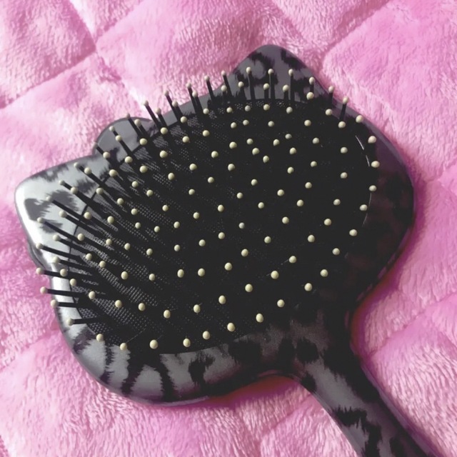 ♡新品♡SEPHORA♡HELLO KITTY♡ハローキティ♡キティ♡ヘアブラシ ♡新品♡ SEPHORA♡HELLO KITTY♡ダイカットメイクブラシケース♡