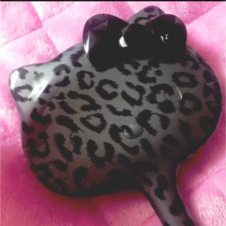 Sephora - ♡新品♡SEPHORA♡HELLO KITTY♡ハローキティ ... ♡新品♡ SEPHORA♡HELLO KITTY♡ダイカットメイクブラシケース♡
