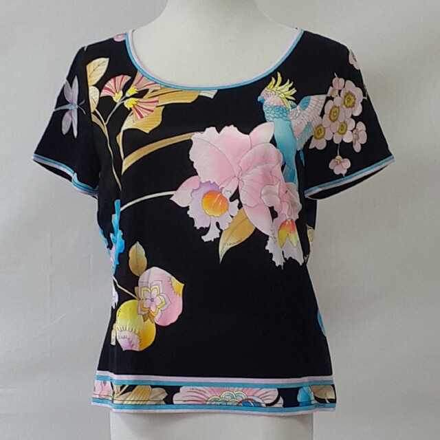 レオナール、コットン半袖Tシャツトップス、サイズLL.13号。LEONARD