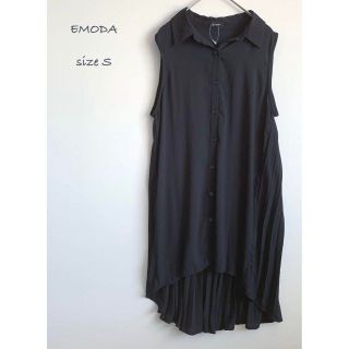 エモダ(EMODA)のEMODA 黒ノースリーブロングシャツ チュニック バックプリーツ(ロングワンピース/マキシワンピース)