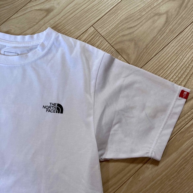 THE NORTH FACE(ザノースフェイス)のノースフェイスTシャツL迷彩ロゴ メンズのトップス(Tシャツ/カットソー(半袖/袖なし))の商品写真