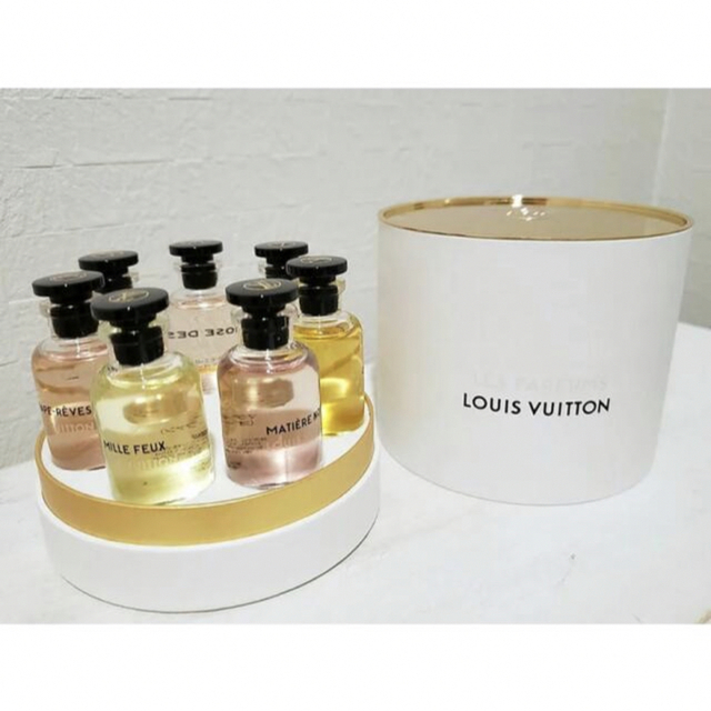 LOUIS VUITTON(ルイヴィトン)のLouis Vuitton LES PARFUMS【nene_juri様】 コスメ/美容の香水(香水(女性用))の商品写真