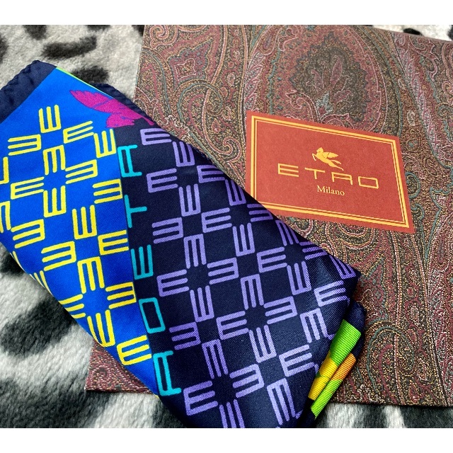 ETRO(エトロ)のエトロ　ペガサス柄　ミニスカーフ　 メンズのファッション小物(バンダナ/スカーフ)の商品写真