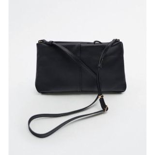 ZARA(ショルダーバッグ)のフリマアイテム一覧 ZARA(ショルダーバッグ)のフリマアイテム一覧