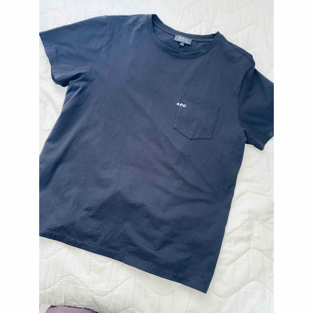 A.P.C(アーペーセー)のA.P.E 新品未使用　ブラック　黒　半袖T レディースのトップス(Tシャツ(半袖/袖なし))の商品写真