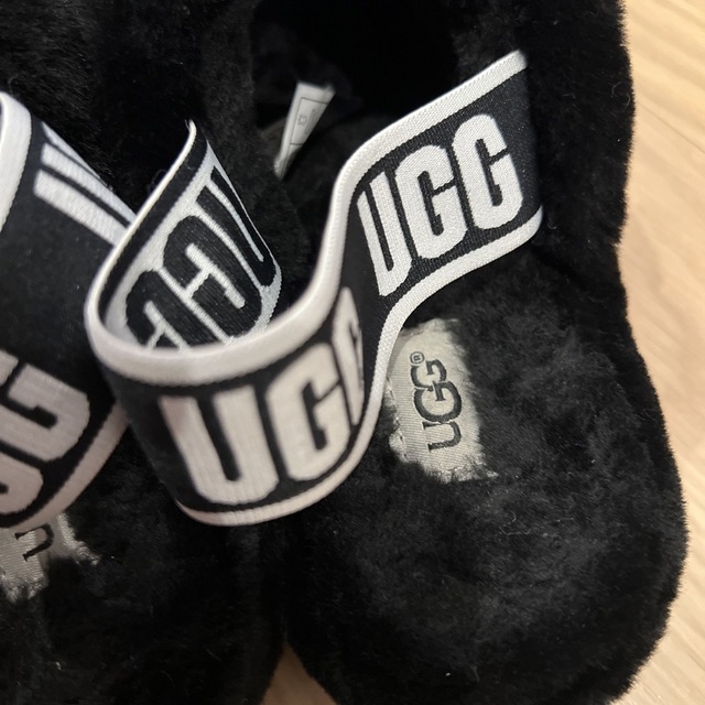 UGGサンダル