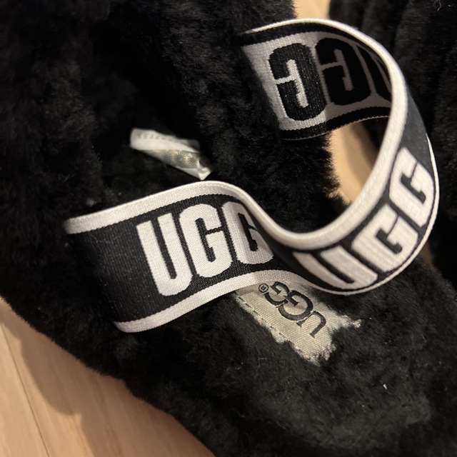 UGGサンダル