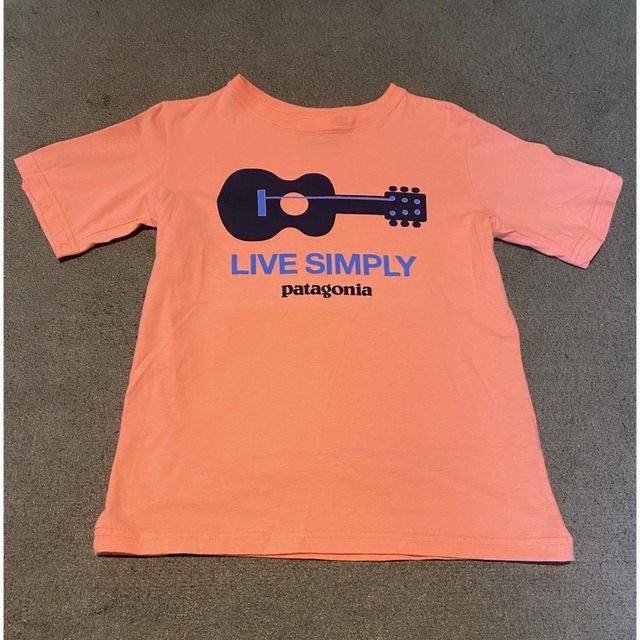 patagonia(パタゴニア)のパタゴニア　キッズTシャツ　XS キッズ/ベビー/マタニティのキッズ服女の子用(90cm~)(Tシャツ/カットソー)の商品写真