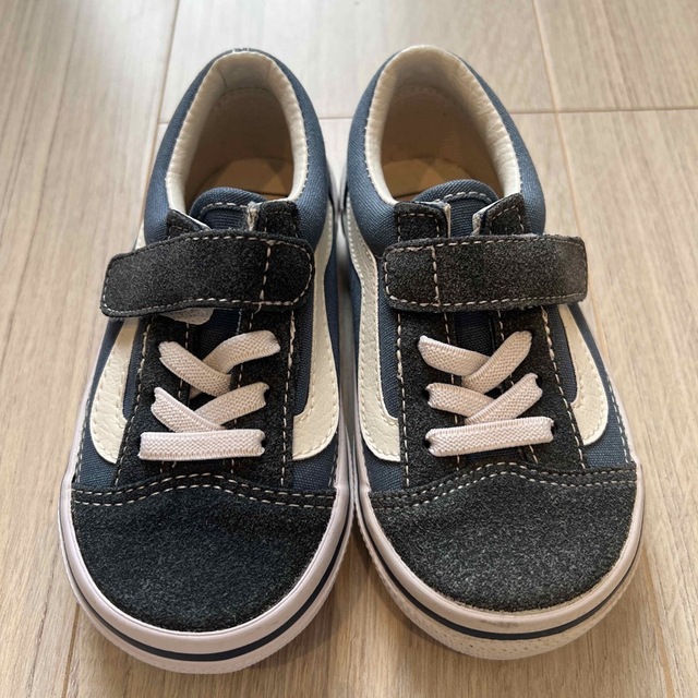 VANS(ヴァンズ)のみ様専用☆未使用☆VANS スニーカー　15cm くすみブルー　マジックテープ キッズ/ベビー/マタニティのキッズ靴/シューズ(15cm~)(スニーカー)の商品写真