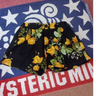 プティマイン(petit main)の花柄ショートパンツ(パンツ)