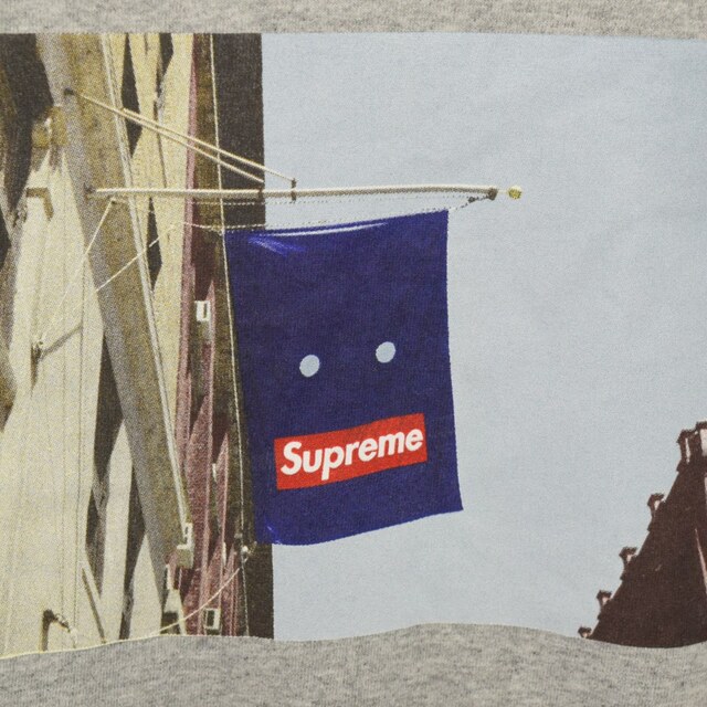 Supreme(シュプリーム)のSUPREME シュプリーム 19AW Banner Tee バナー ショートスリーブ Tシャツ グレー 半袖シャツ メンズのトップス(Tシャツ/カットソー(半袖/袖なし))の商品写真