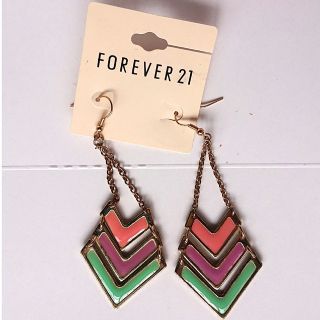 フォーエバートゥエンティーワン(FOREVER 21)の【Forever 21】ピアス& 【Rope Picnic】ネックレス(ピアス)