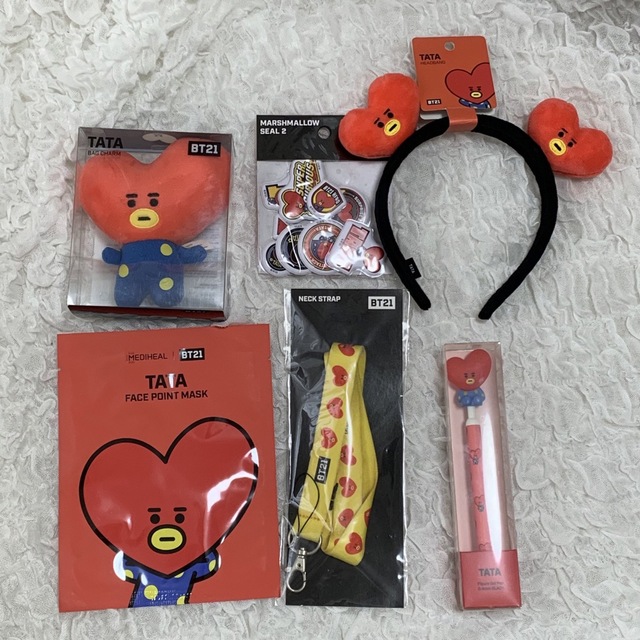 BTS BT21 TATA グッズ 6点セット【値下げ可】 エンタメ/ホビーのタレントグッズ(アイドルグッズ)の商品写真