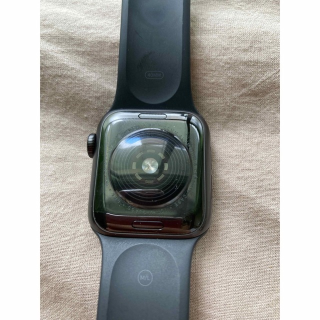 Apple Watch(アップルウォッチ)の[美品] Apple Watch SE 40mm GPS スペースグレイ87% メンズの時計(腕時計(デジタル))の商品写真