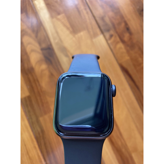 Apple Watch(アップルウォッチ)の[美品] Apple Watch SE 40mm GPS スペースグレイ87% メンズの時計(腕時計(デジタル))の商品写真