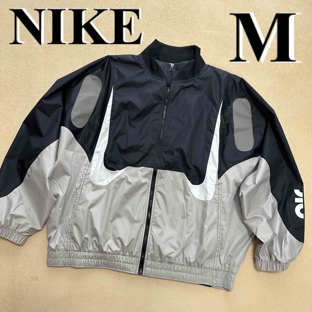 M ナイキウィンドブレーカー　レディース　NIKEウインドブレーカー　ジャンパー