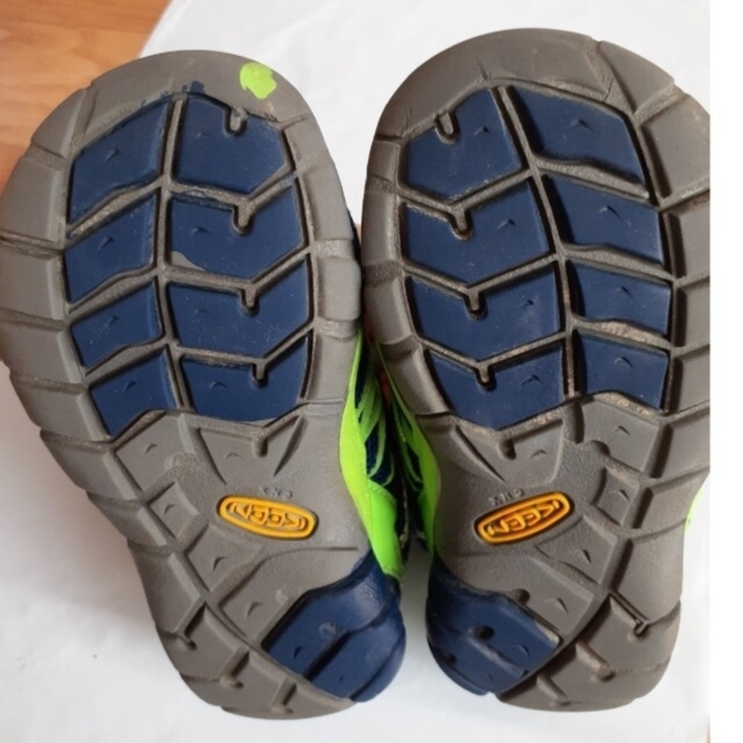 KEEN(キーン)のKEEN　スニーカー　15㎝ キッズ/ベビー/マタニティのキッズ靴/シューズ(15cm~)(スニーカー)の商品写真