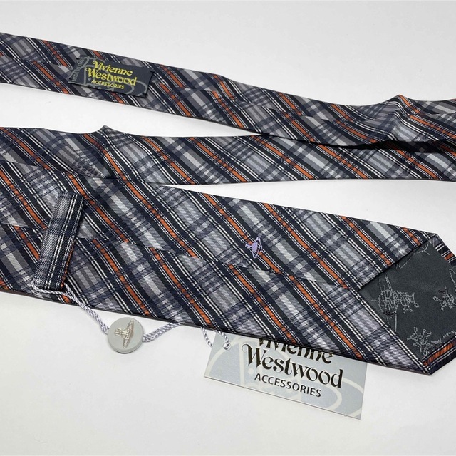 Vivienne Westwood(ヴィヴィアンウエストウッド)の【新品】vivienne westwood ネクタイ シルク オーブ チェック柄 メンズのファッション小物(ネクタイ)の商品写真