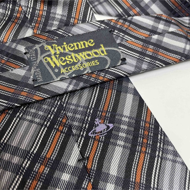 Vivienne Westwood(ヴィヴィアンウエストウッド)の【新品】vivienne westwood ネクタイ シルク オーブ チェック柄 メンズのファッション小物(ネクタイ)の商品写真